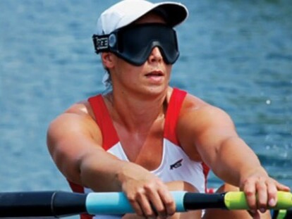 Image of Victoira Nolan rowing for team Canada